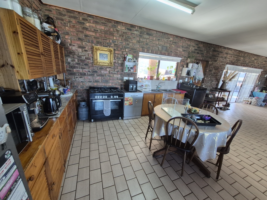 5 Bedroom Property for Sale in Dana Bay Western Cape